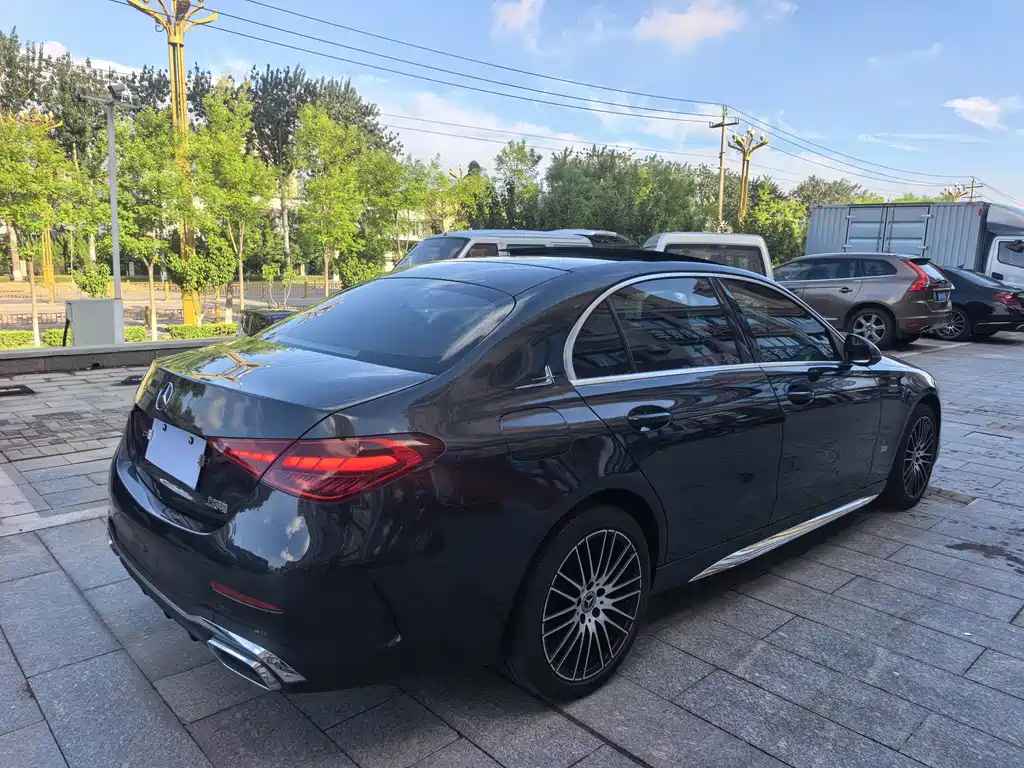 Mercedes-Benz C-Class — миниатюра 9
