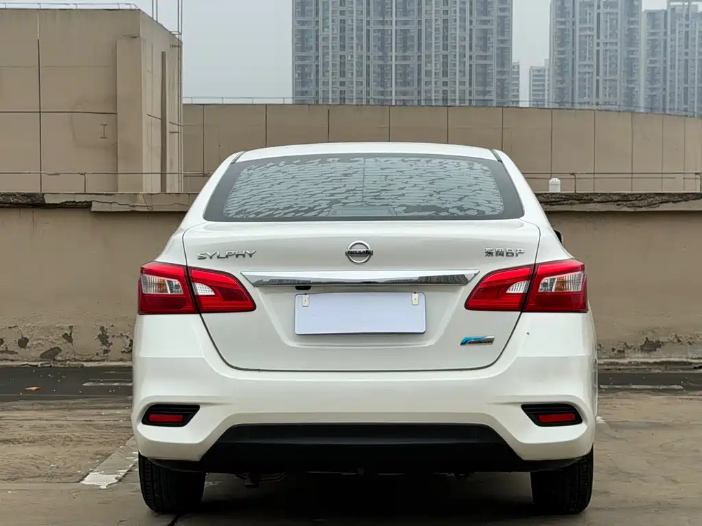Nissan Sylphy — миниатюра 4