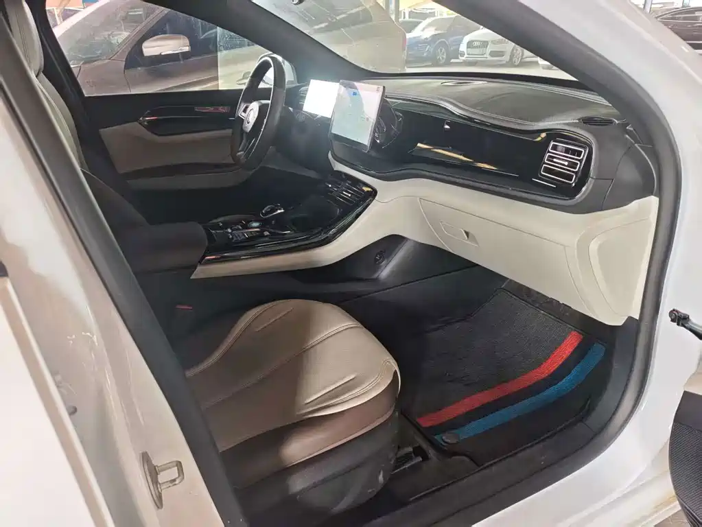 BYD Qin PLUS — миниатюра 4