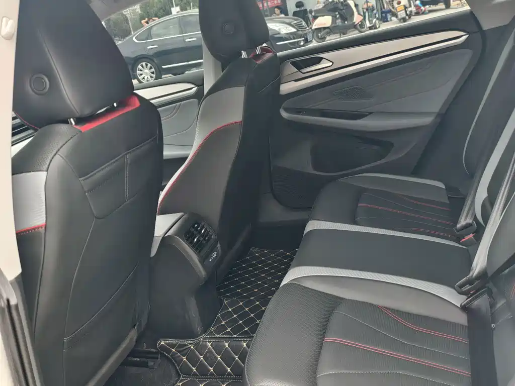 Volkswagen Lamando — миниатюра 15
