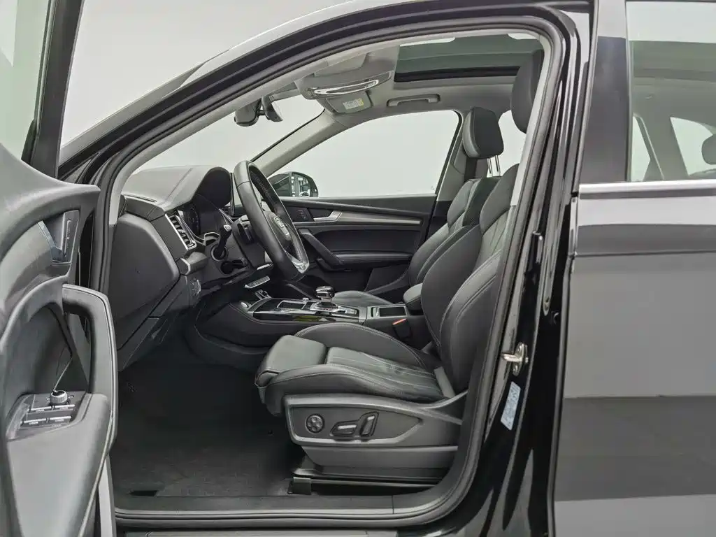 Audi Q5L — миниатюра 10