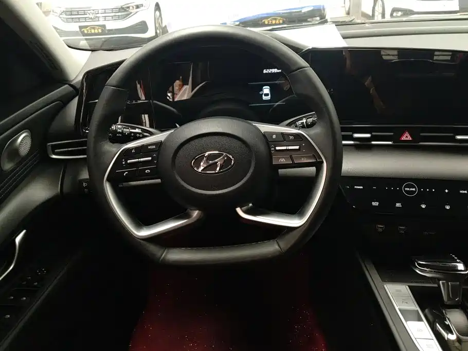 Hyundai Elantra — миниатюра 15