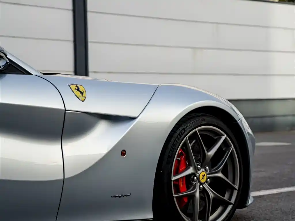 Ferrari F12berlinetta 2013 6.3L