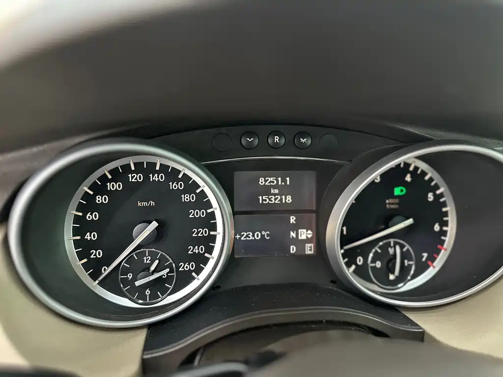 Mercedes-Benz R-Class — миниатюра 9