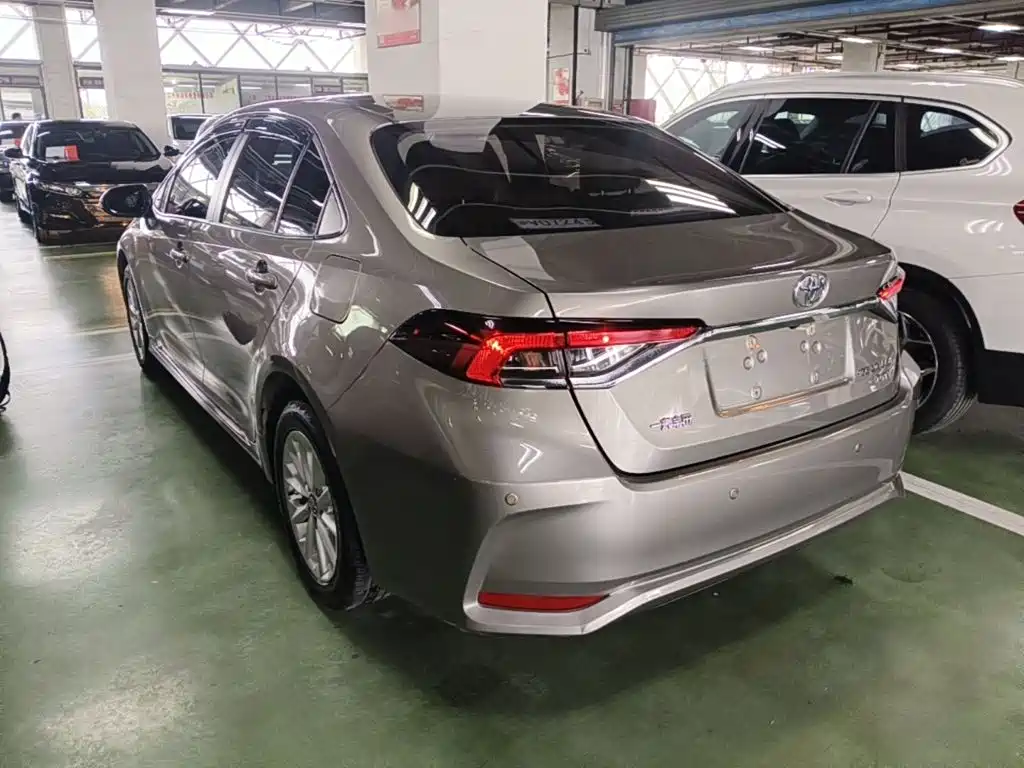 Toyota Corolla — миниатюра 5