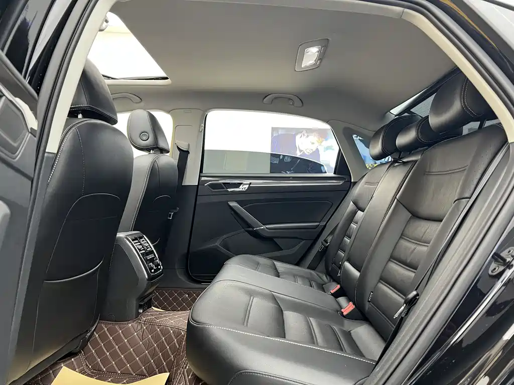 Volkswagen Passat 2017 330TSI DSG