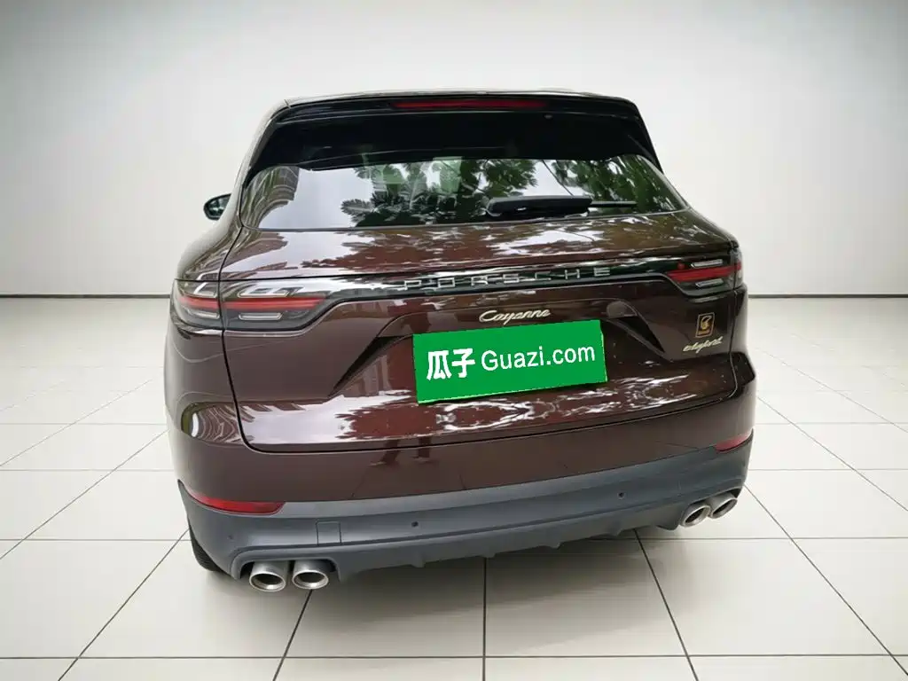 Porsche Cayenne Hybrid — миниатюра 3
