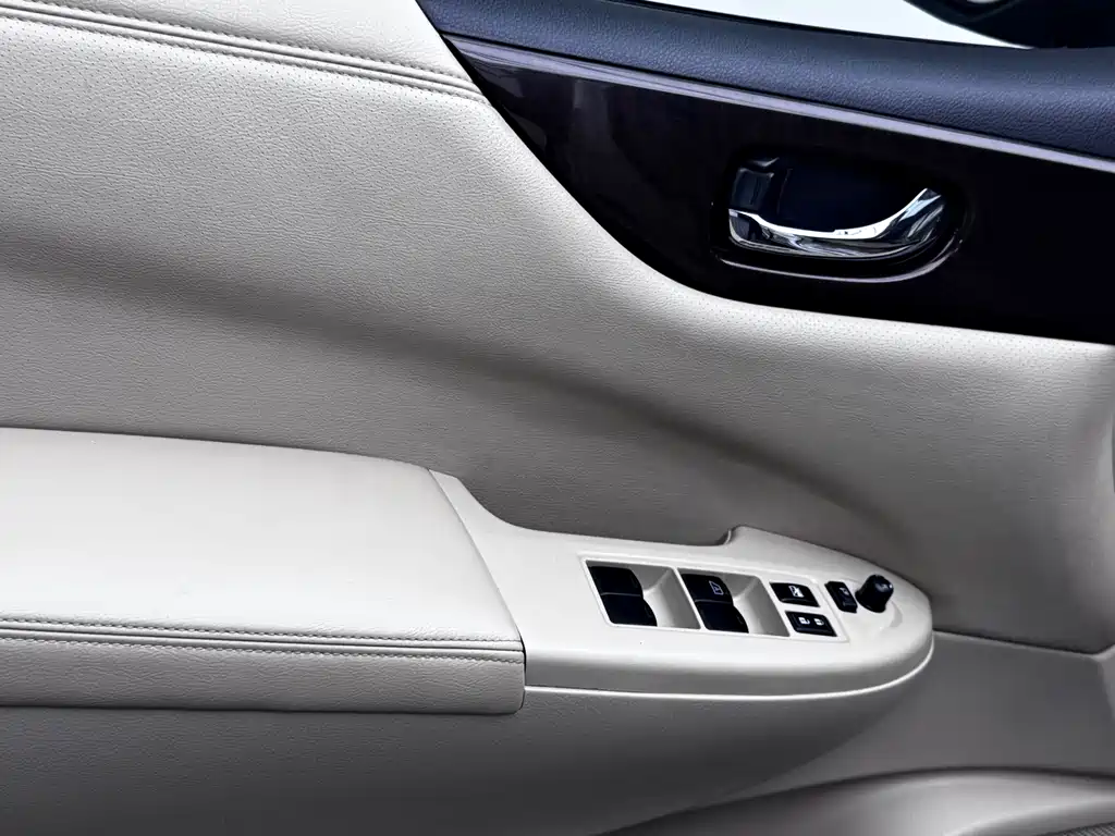 Nissan Quest — миниатюра 15