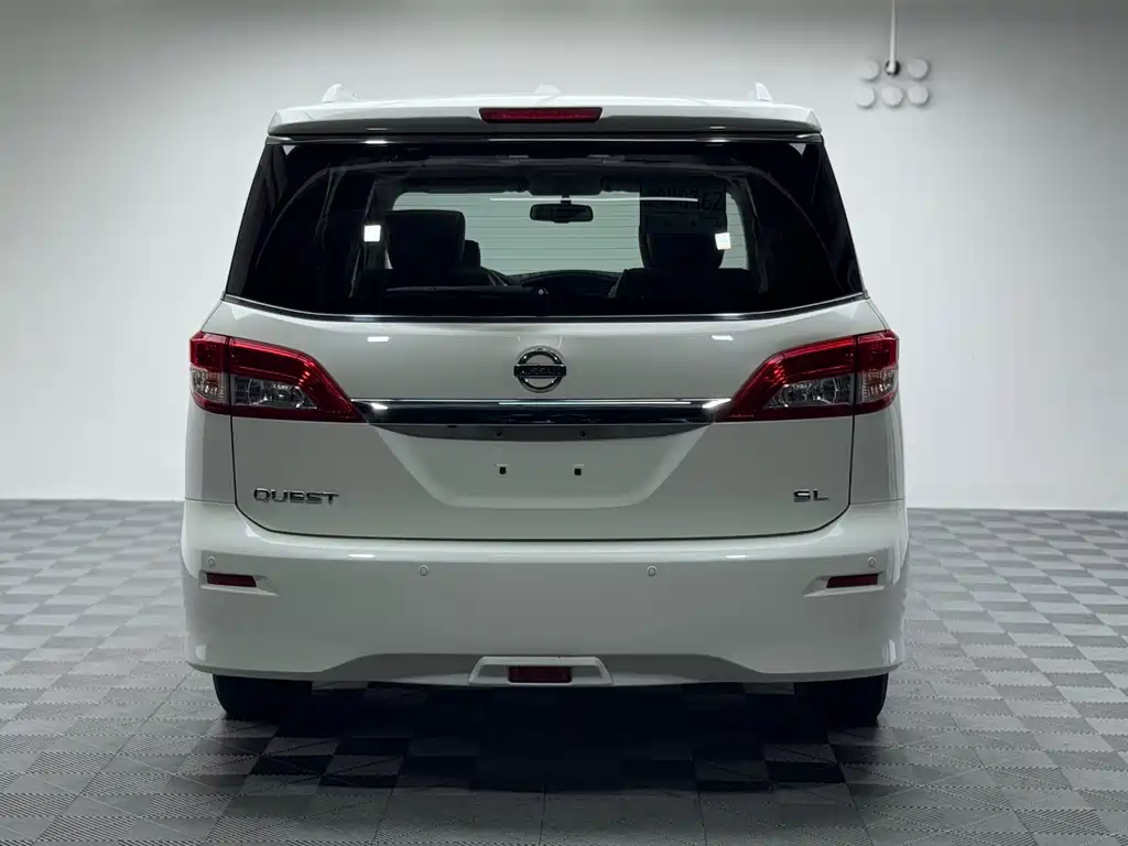 Nissan Quest — миниатюра 7