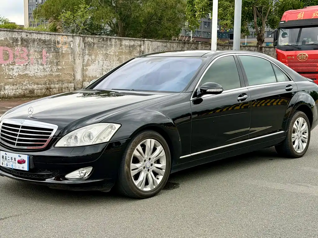 Mercedes-Benz S-Class 2006