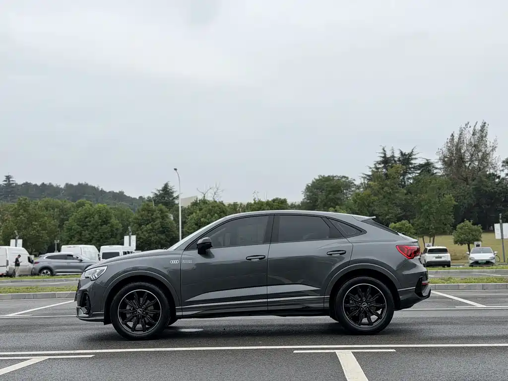 Audi Q3 Sportback — миниатюра 4
