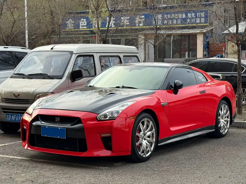 Nissan GT-R 2011