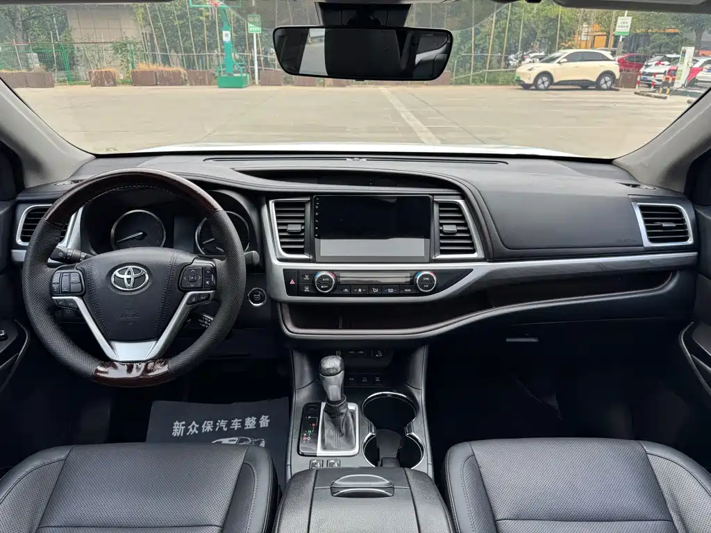 Toyota Highlander — миниатюра 8