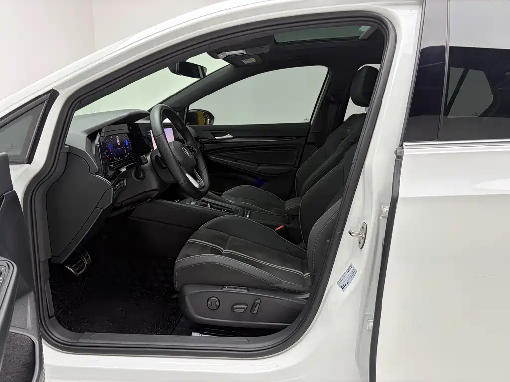 Volkswagen Golf 2023 280TSI DSG R-Line Lite