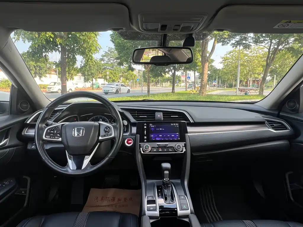 Honda Civic — миниатюра 16