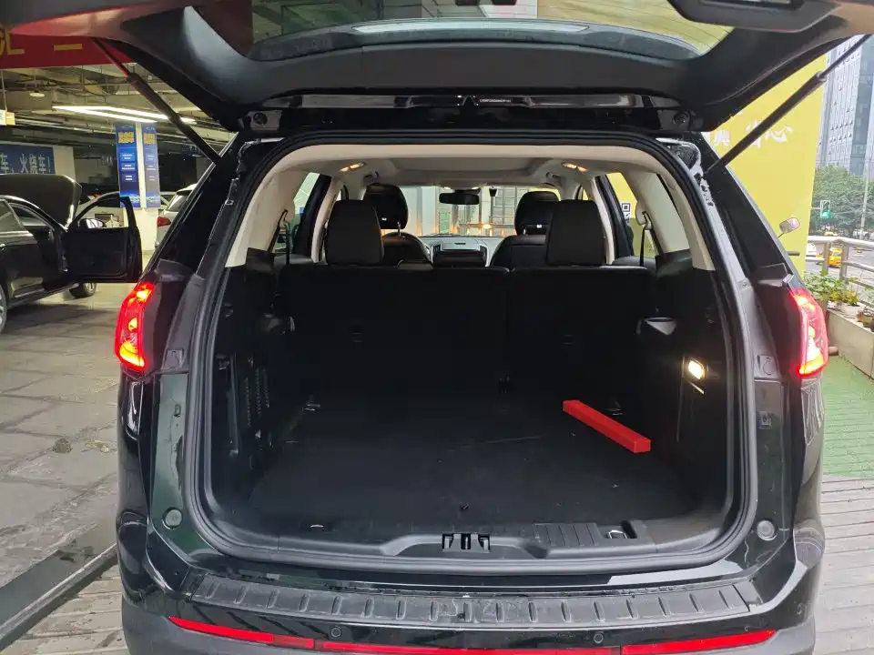 Ford Edge — миниатюра 9