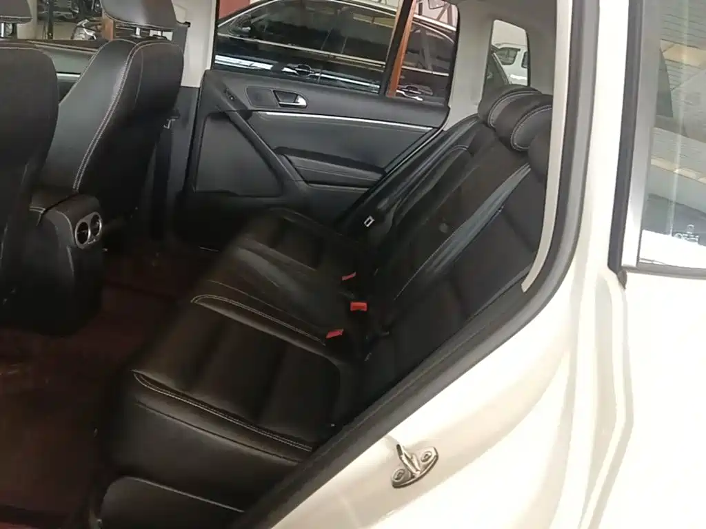 Volkswagen Tiguan — миниатюра 17