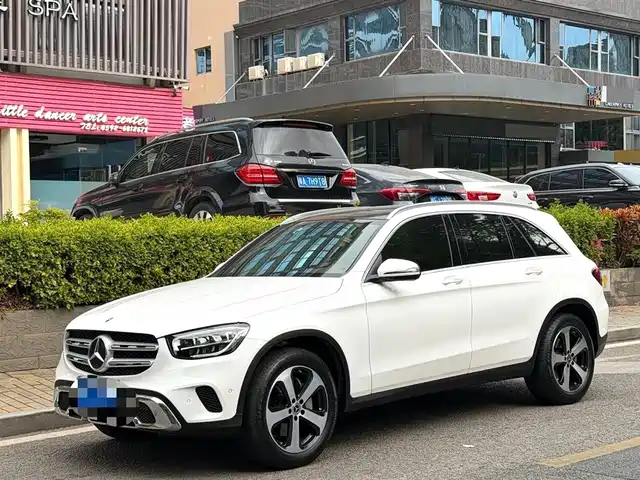 MERCEDES-BENZ GLC