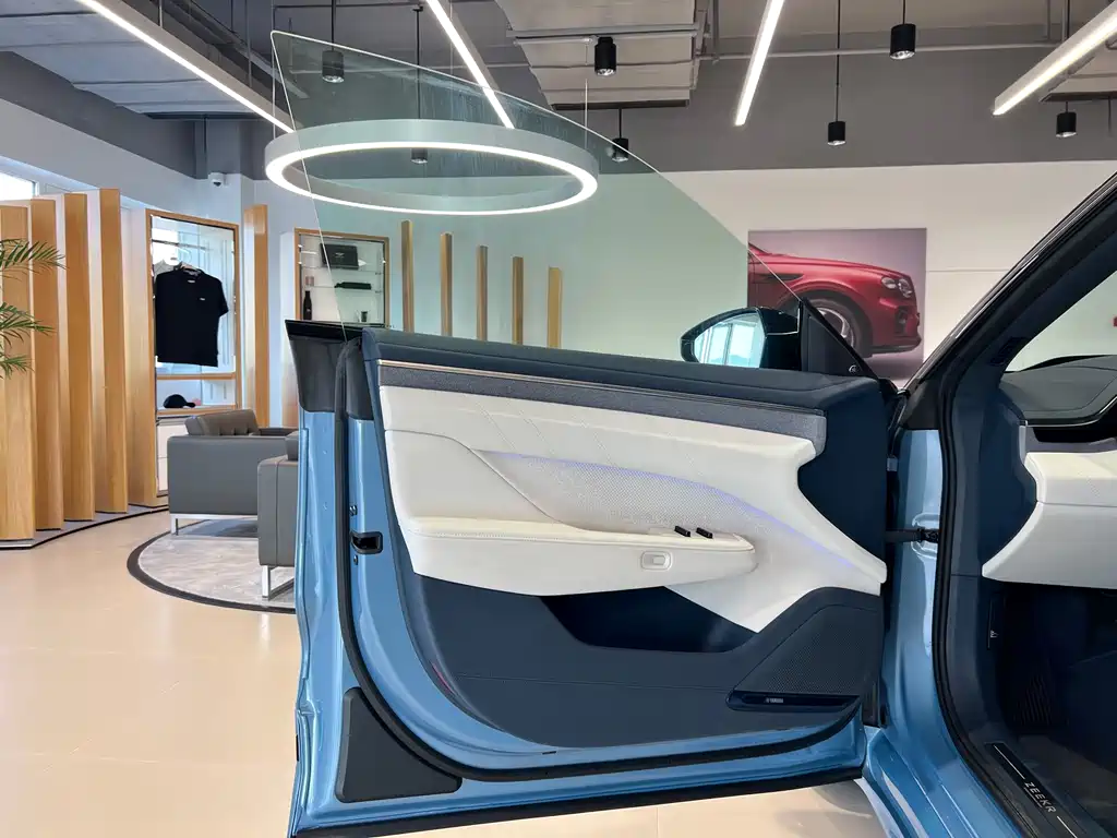 ZEEKR EXTREME KRYPTON 001