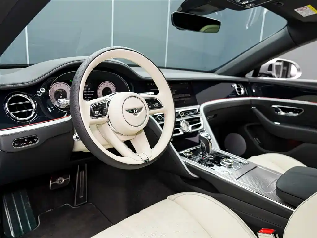 BENTLEY FLYING SPUR PLUG IN HYBRID