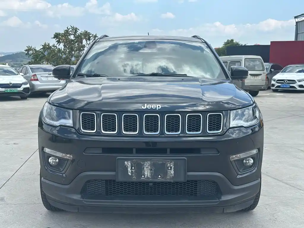 Jeep Compass — миниатюра 3