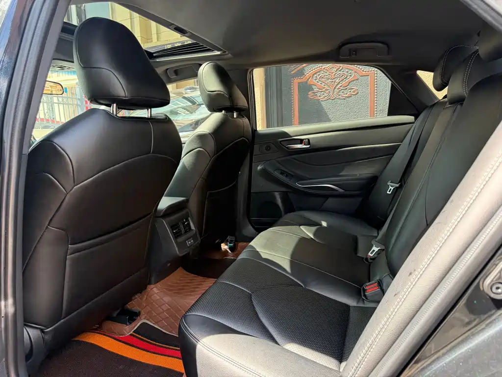 Toyota Avalon — миниатюра 6