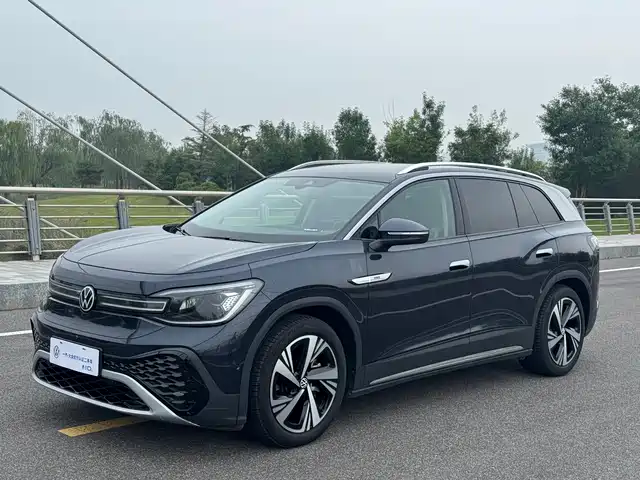 VOLKSWAGEN ID.6 CROZZ 2023
