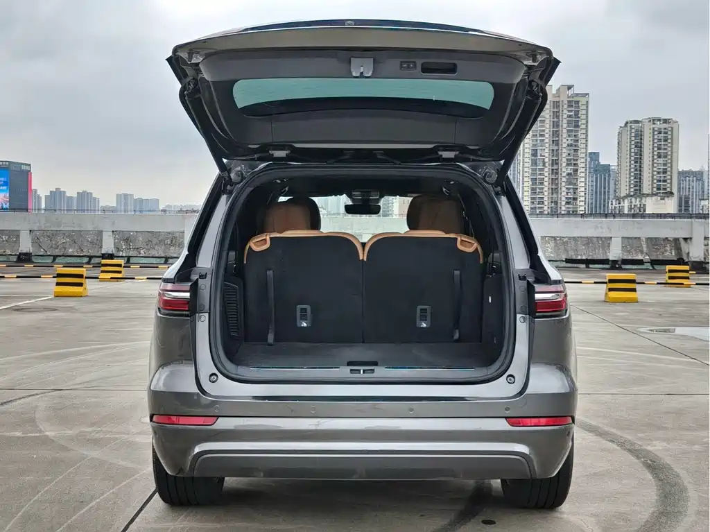 Li Auto Li ONE — миниатюра 9