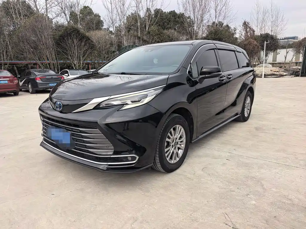 TOYOTA SIENNA
