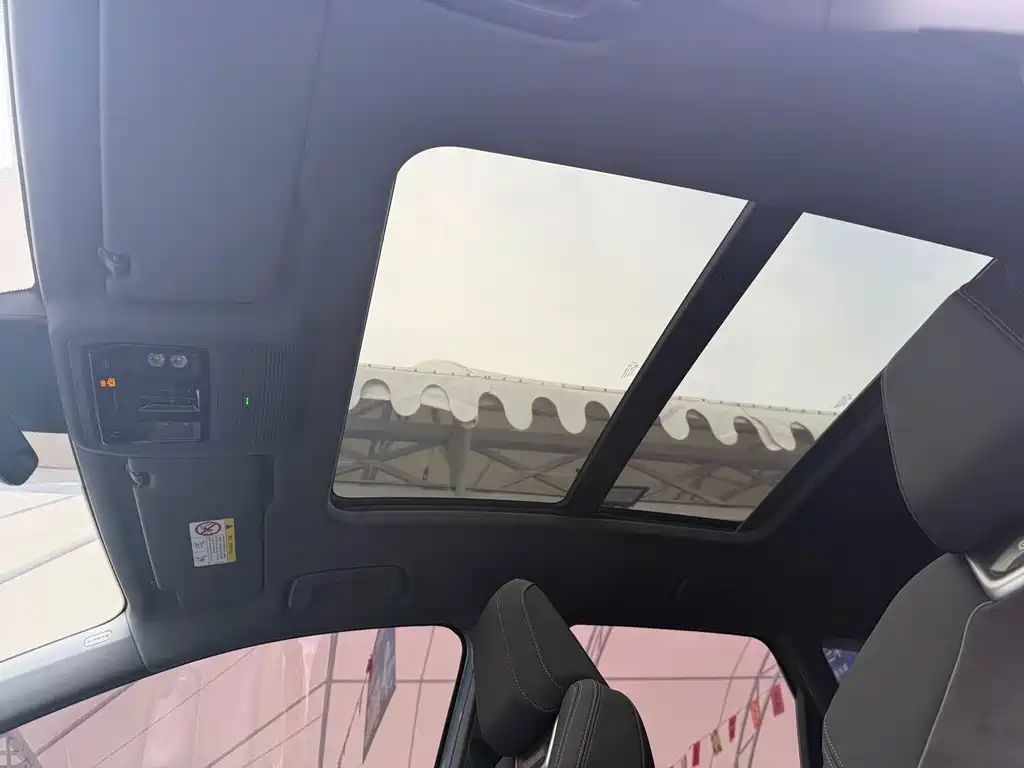 Audi Q4 e-tron — миниатюра 11