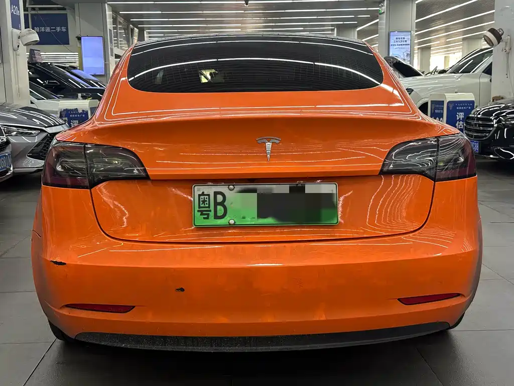 Tesla Model 3 — миниатюра 8