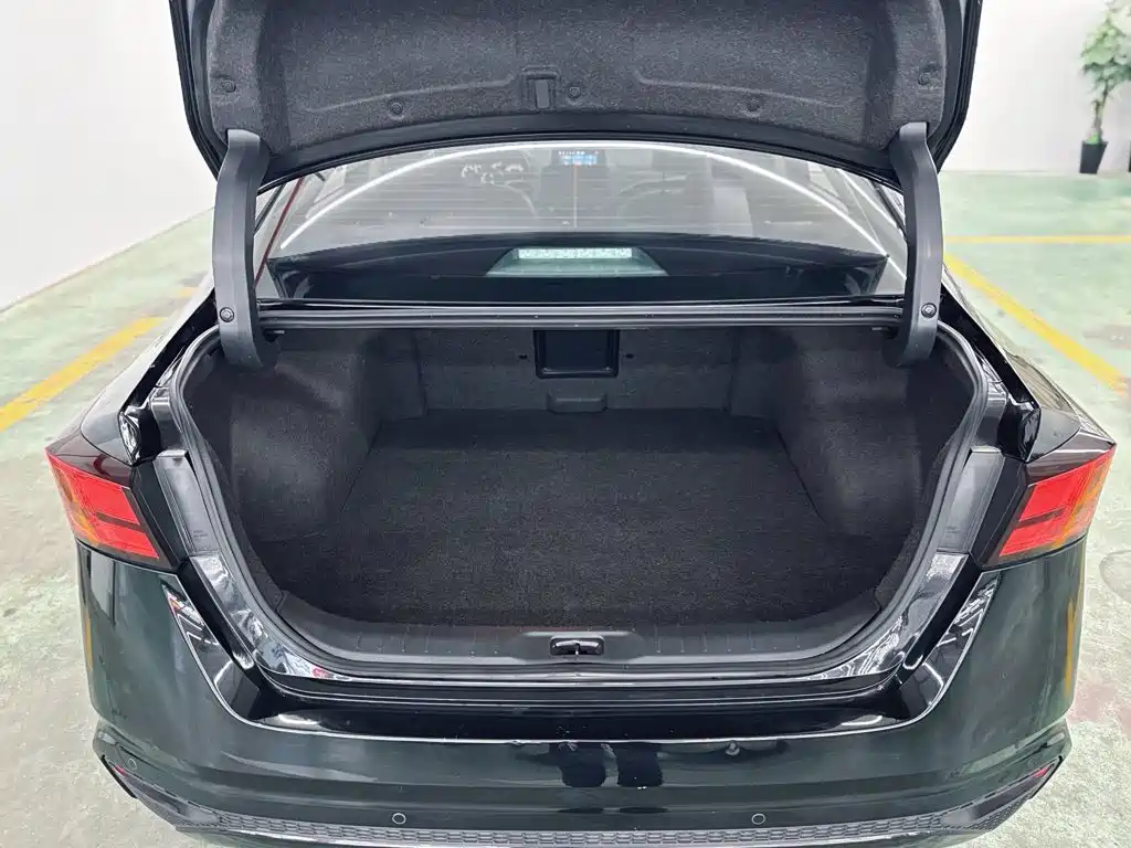 Nissan Teana — миниатюра 13