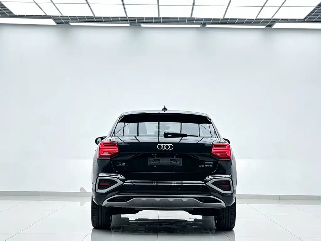 Audi Q2L — миниатюра 6