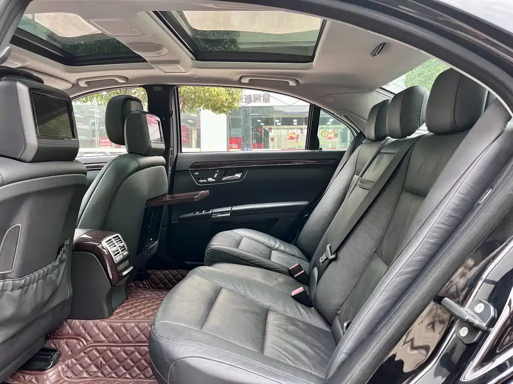 Mercedes-Benz S-Class — миниатюра 9