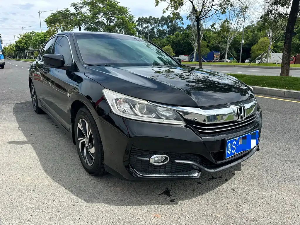 Honda Accord — миниатюра 2