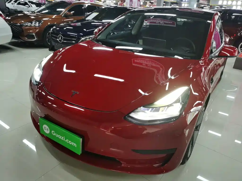 Tesla Model 3 — миниатюра 2