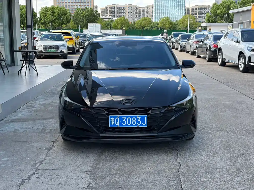 Hyundai Elantra