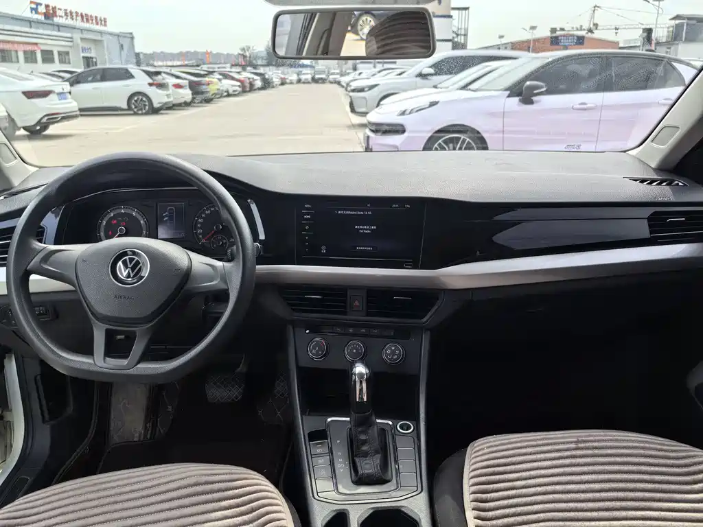 Volkswagen Bora — миниатюра 7