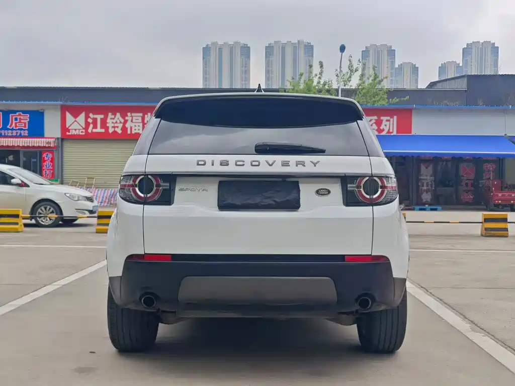 Land Rover Discovery Sport — миниатюра 9
