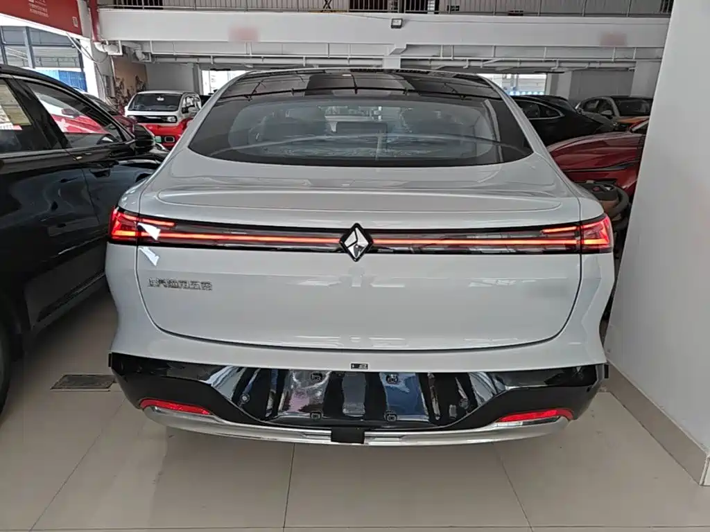Baojun Xiangjing — миниатюра 6