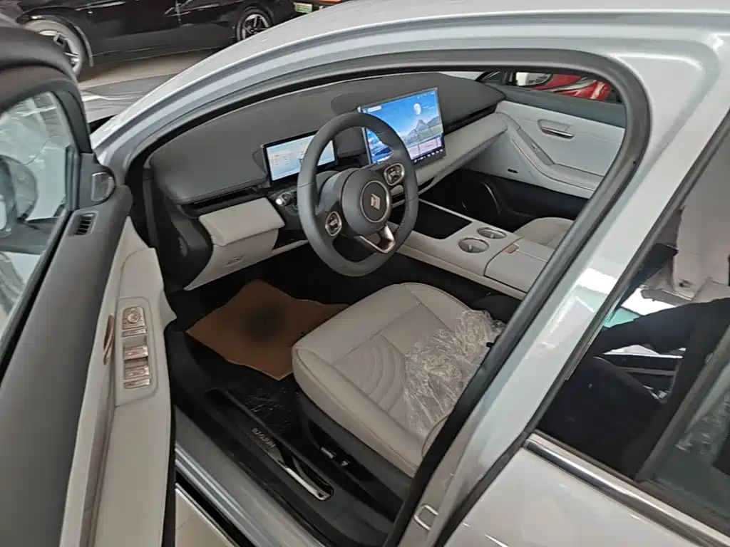 Baojun Xiangjing — миниатюра 15