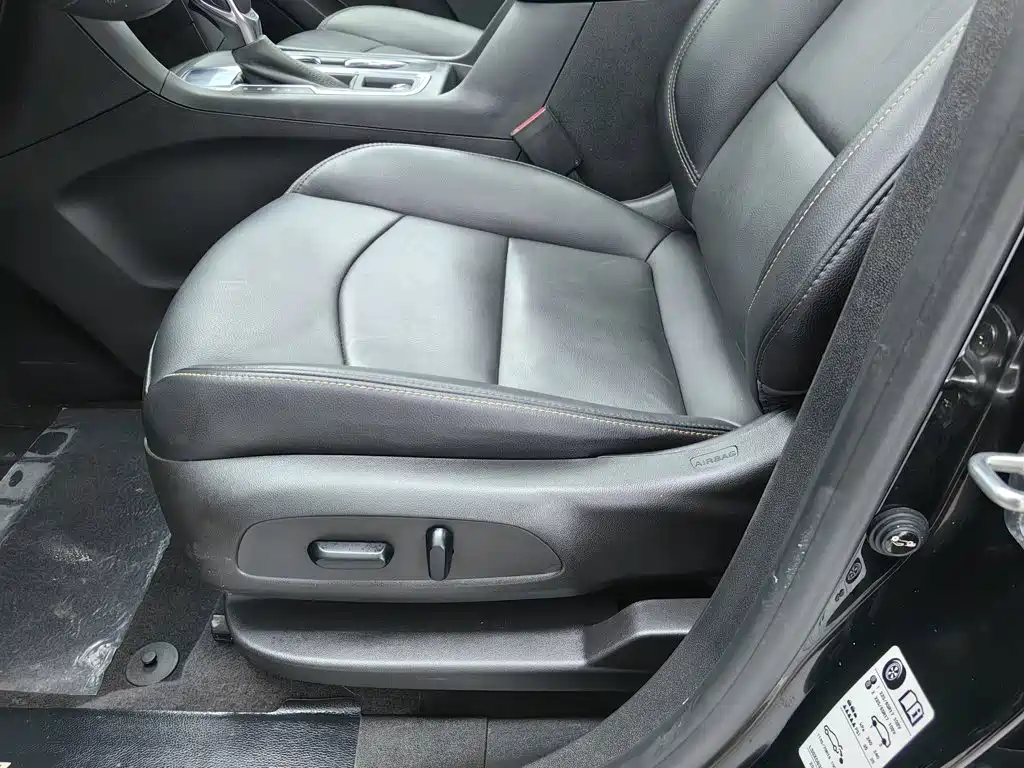 Chevrolet Equinox — миниатюра 20