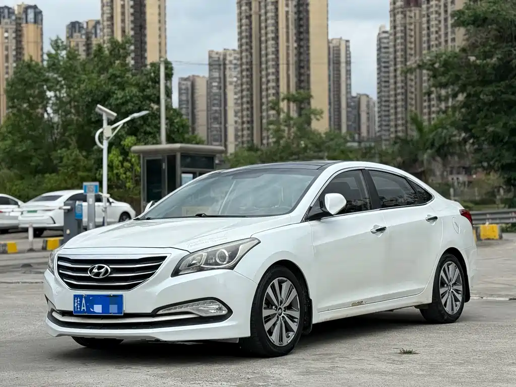 Hyundai Mistra 2013