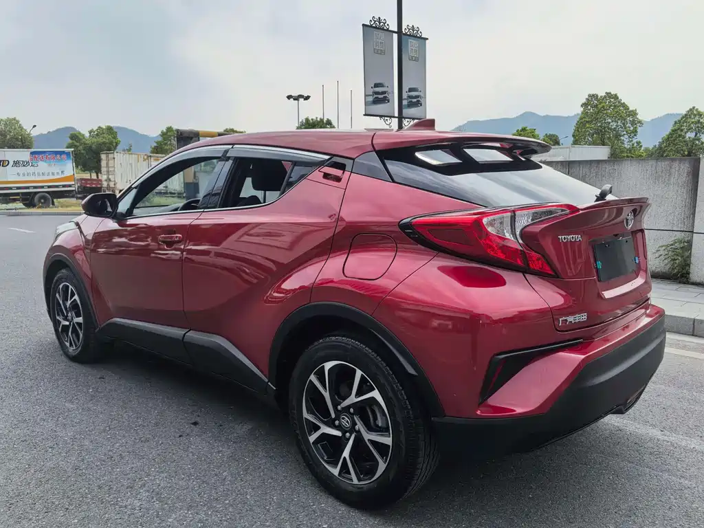 Toyota C-HR — миниатюра 7