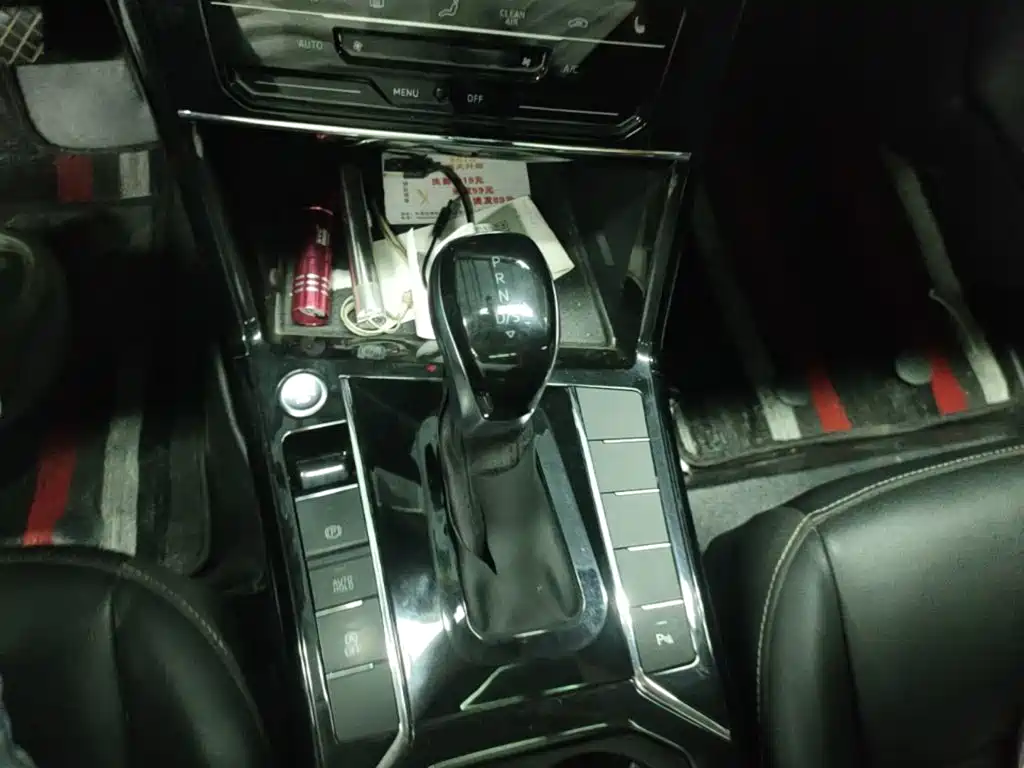 Volkswagen Passat — миниатюра 14