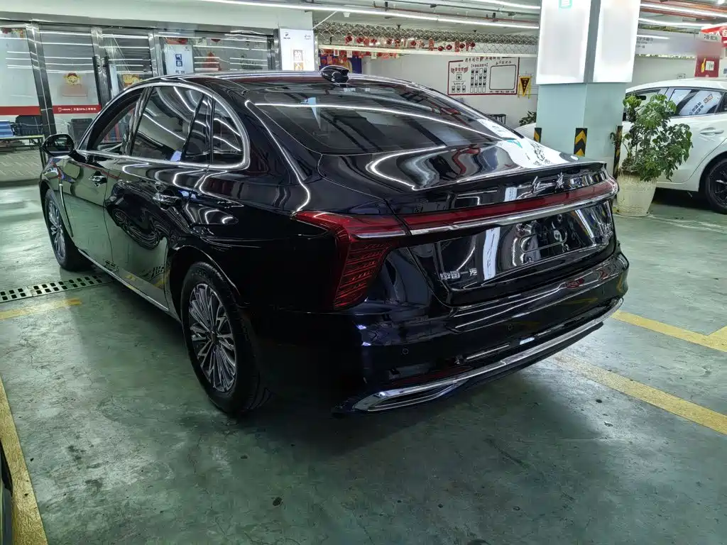 Hongqi Hongqi H5 — миниатюра 7