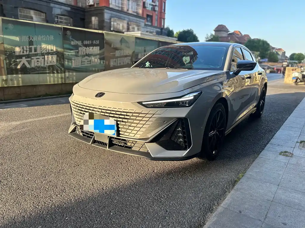 Changan UNI-V 2022