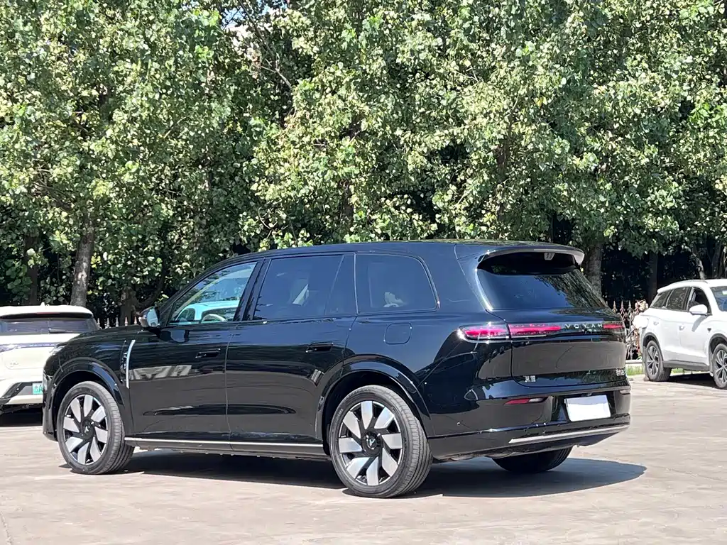 VOYAH Taishan X8 — миниатюра 6