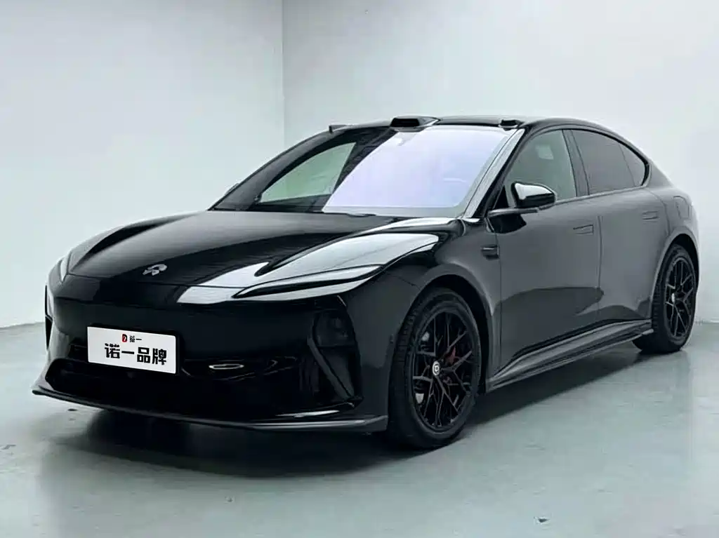NIO ET5