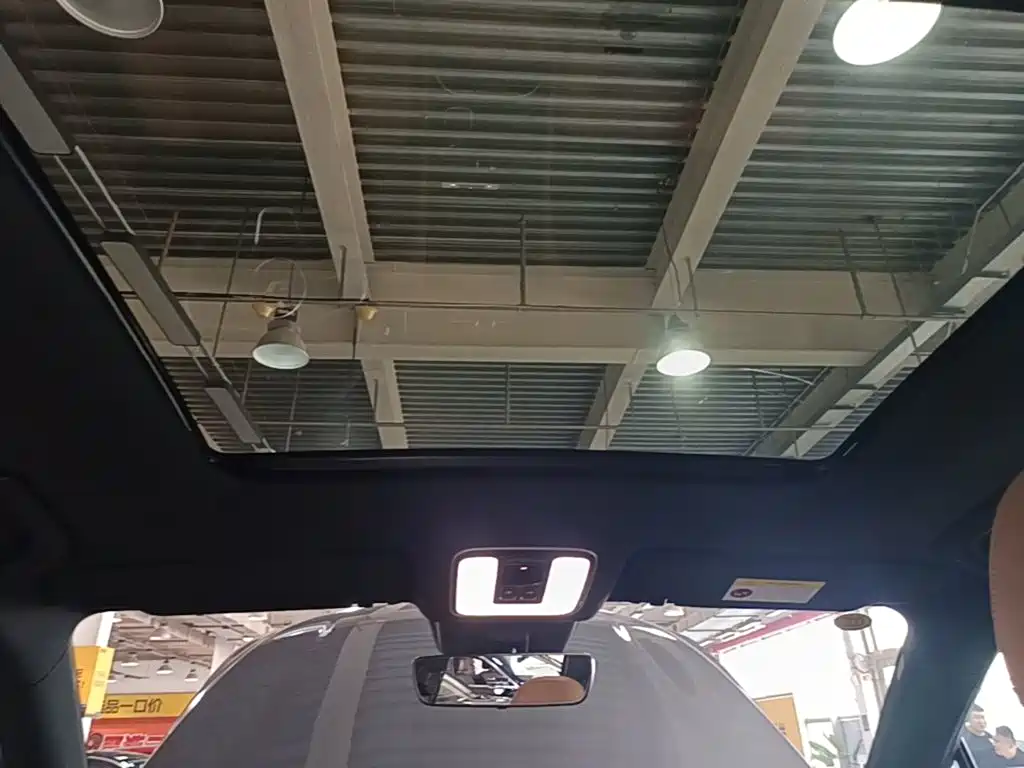Li Auto Li ONE — миниатюра 18